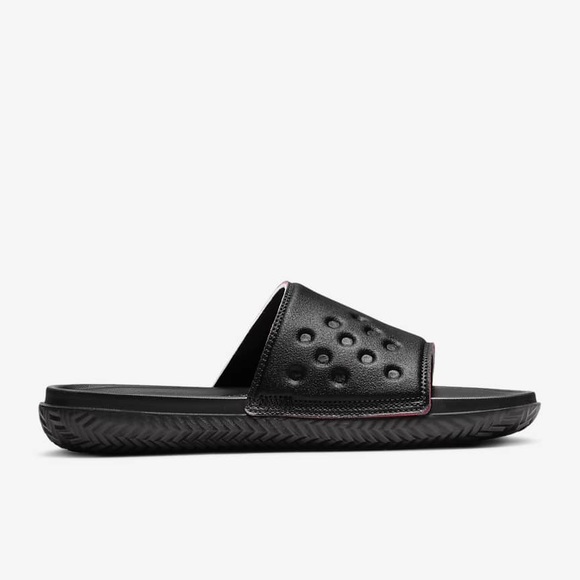 New In Box Mens Jordan Play Herringbone Pattern Foam Sandals Multiple Sizes - Picture 4 of 5